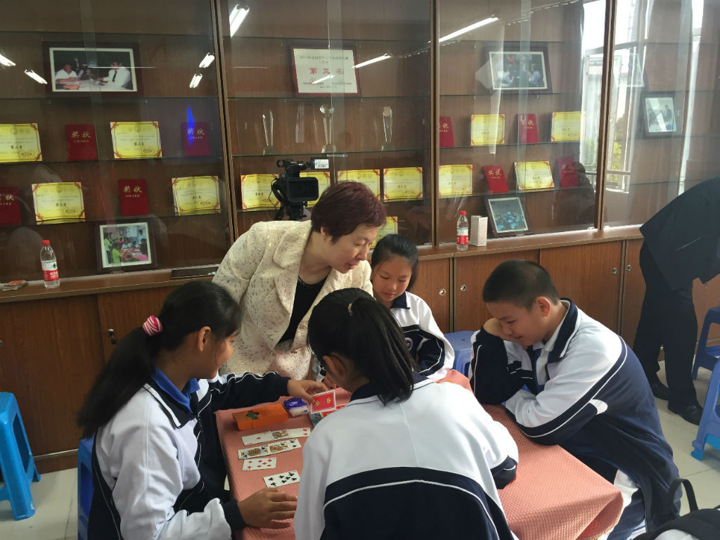 "十市百校校园桥牌普及活动"走进福田区北环中学